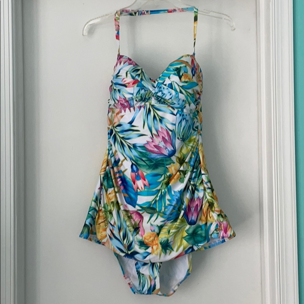 BNWT Jantzen Shaping Swimsuit